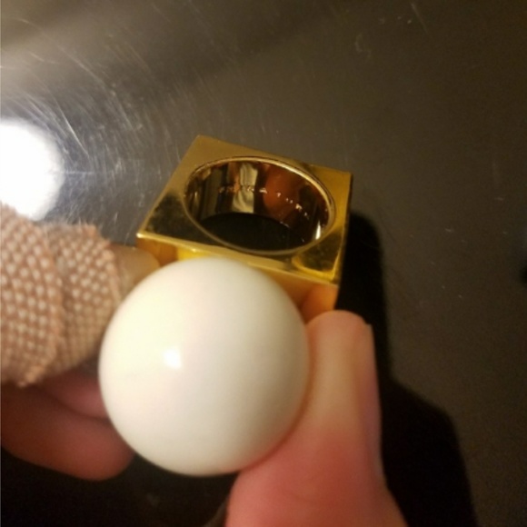 RARE Trina Turk RING - Picture 3 of 3